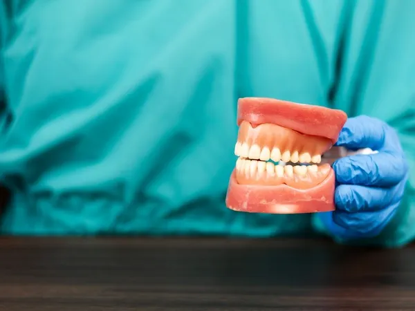 Oral pathology evaluation